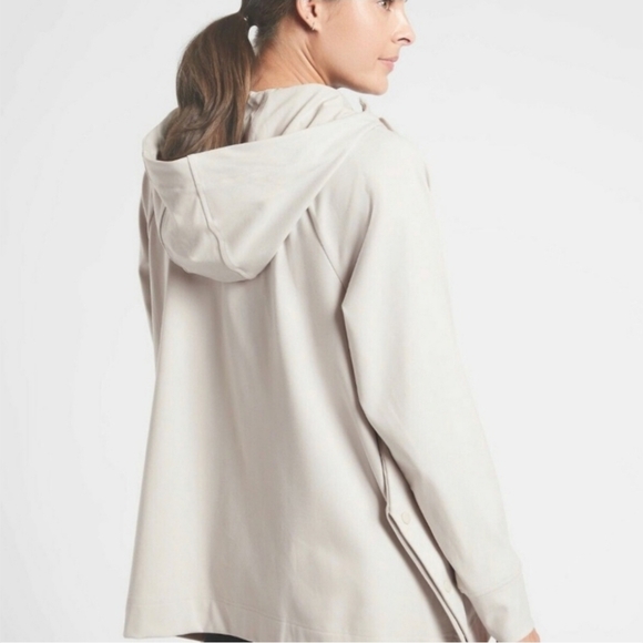 Athleta Women's  Glacier Handkerchief Poncho Hoody oversized Outdoor  XS - Picture 5 of 17